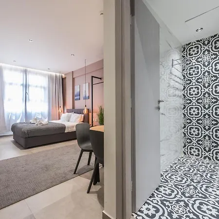 Filia Place Apartment *